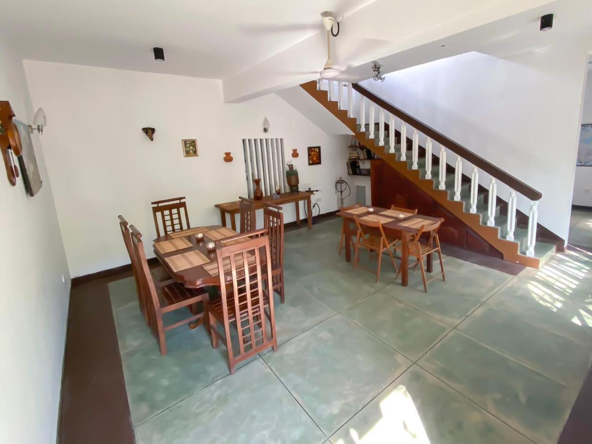 Westeros House & Hub Unawatuna Luaran gambar